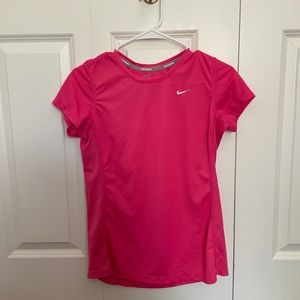 PINK NIKE athletic T!